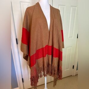 BCBG women’s wrap